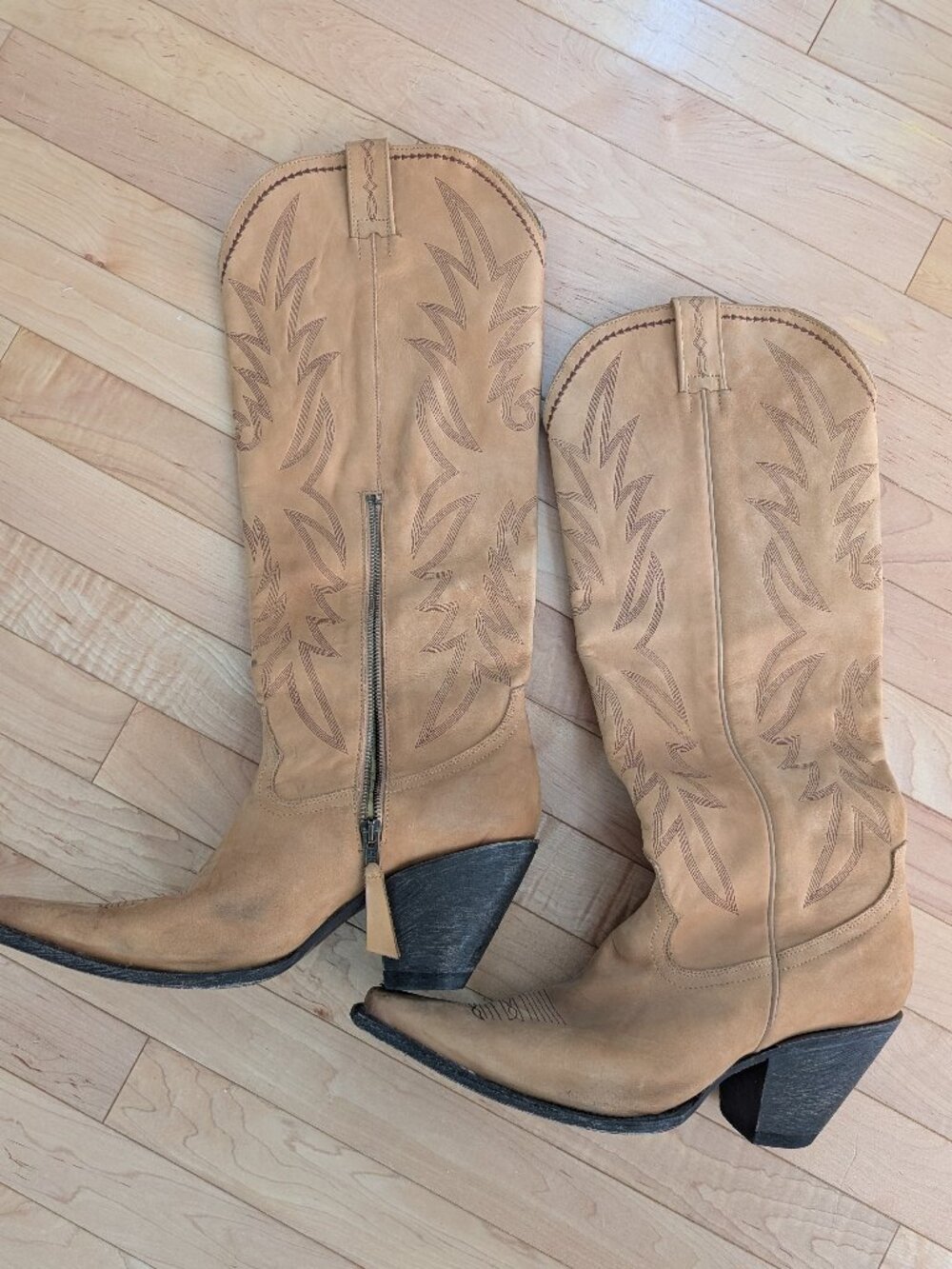 Idyllwind Women's Gwennie Western Boots - Snip Toe. Size 11B
